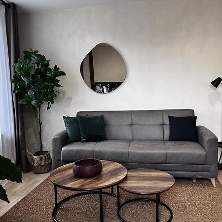 Myaka Appartement Wood 绍莱 外观 照片