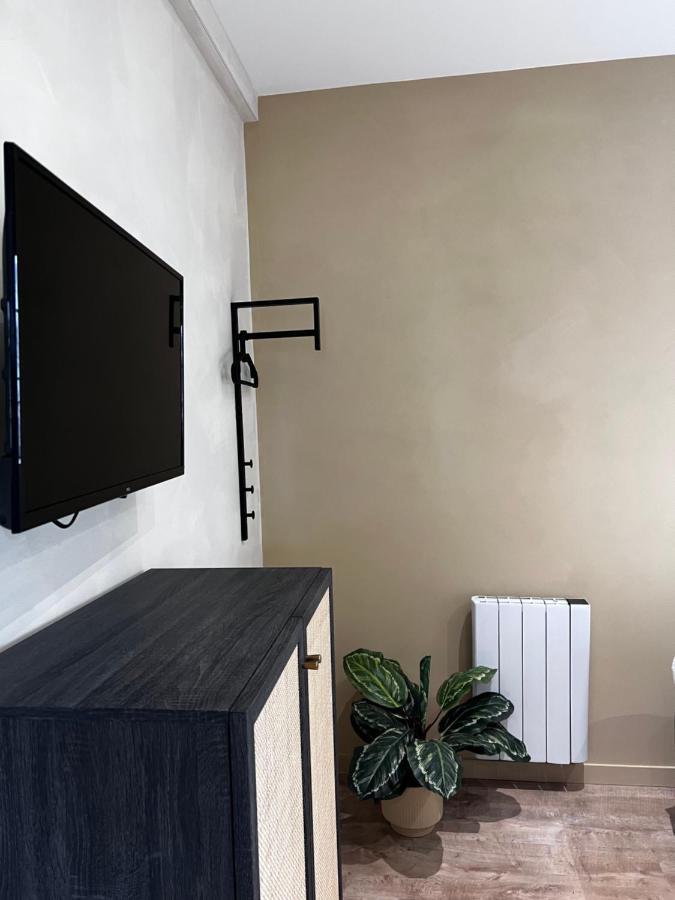 Myaka Appartement Wood 绍莱 外观 照片