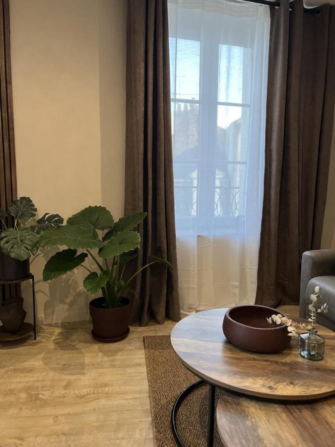 Myaka Appartement Wood 绍莱 外观 照片