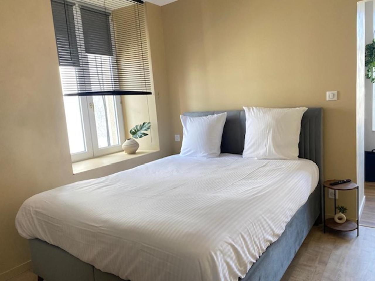 Myaka Appartement Wood 绍莱 外观 照片